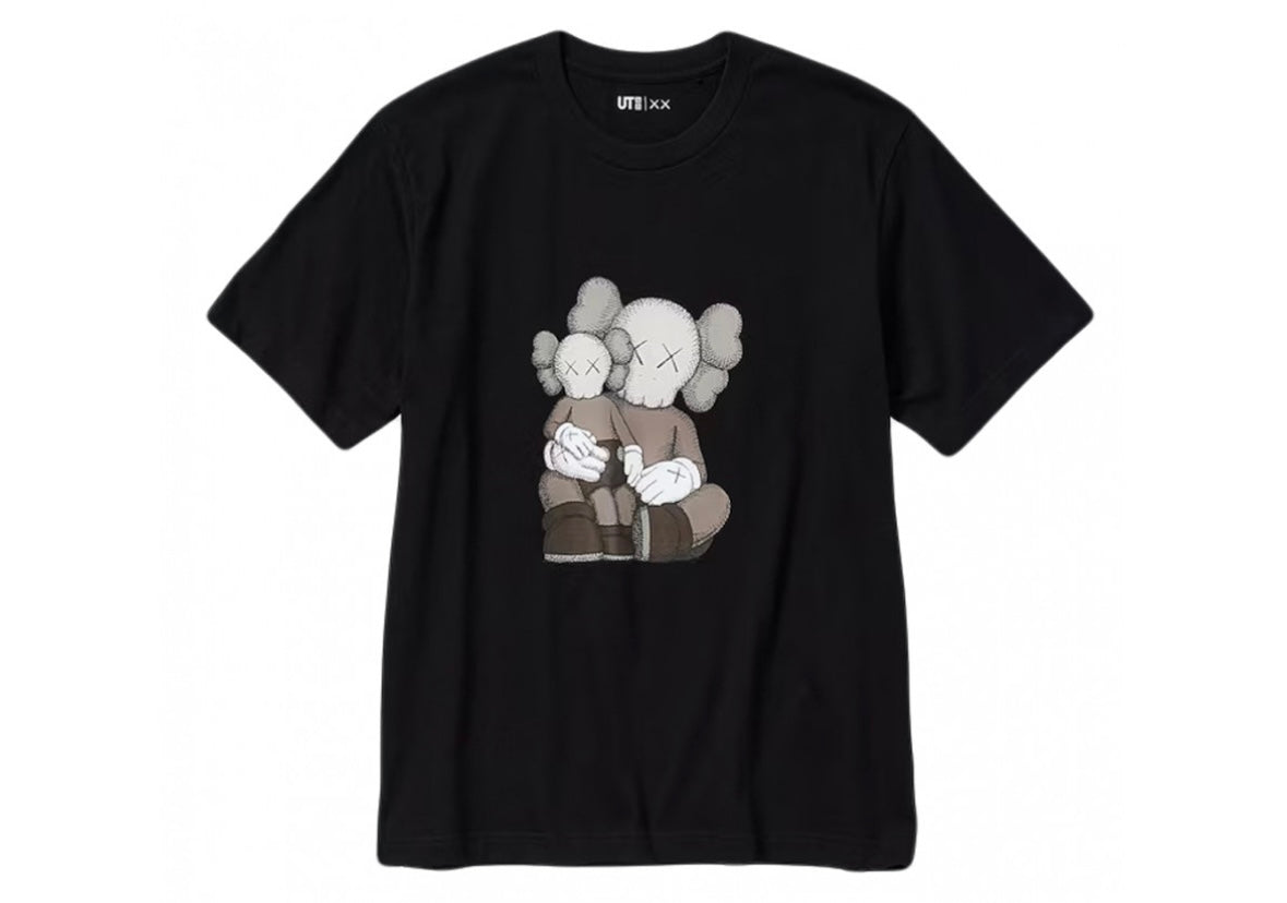 KAWS x Uniqlo UT Short
Sleeve Graphic T-shirt Black