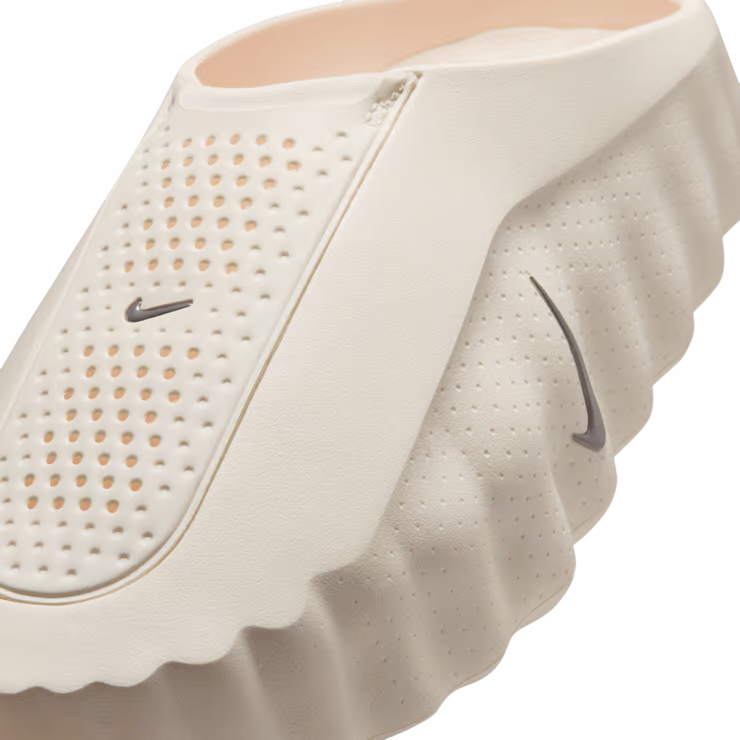 Nike Mind 001 Slide Sail (Women's)