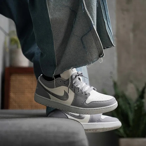 Air Jordan 1 Low SE Light Steel Grey