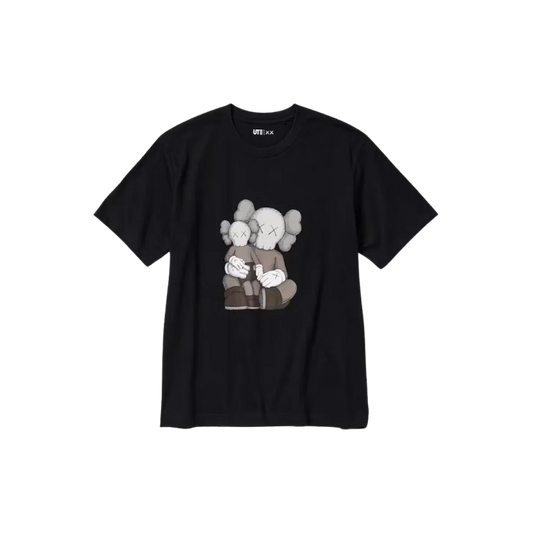 KAWS x Uniqlo UT Short
Sleeve Graphic T-shirt Black
