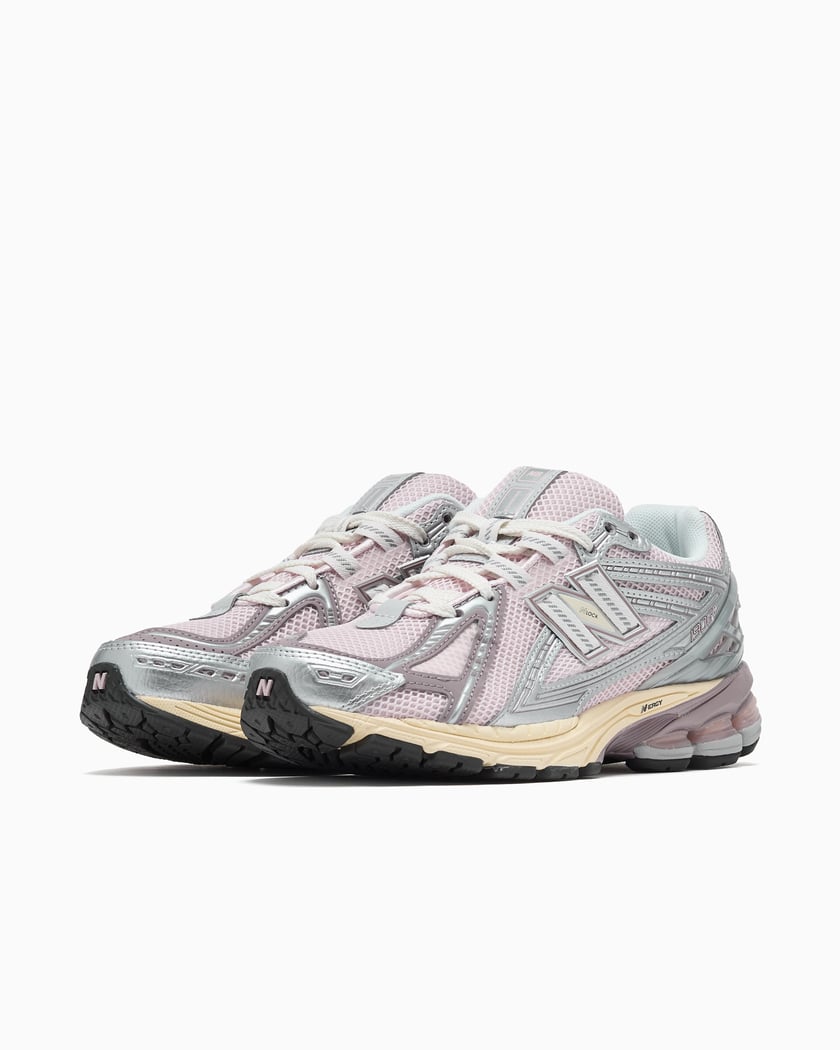 New Balance 1906R Rose Sugar Silver