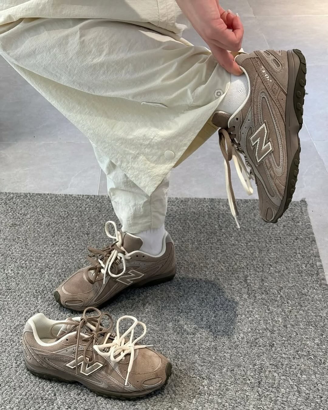 New Balance 204L Mushroom Arid Stone