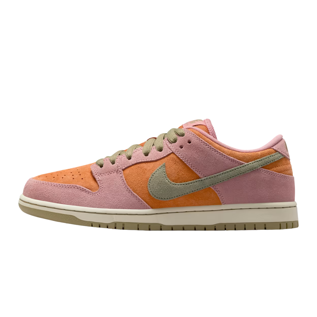 Nike SB Dunk Low Red Stardust