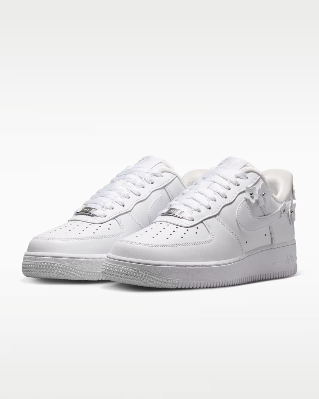 Nike Wmns Air Force 1 '07 'White Wolf Grey Metallic Silver'