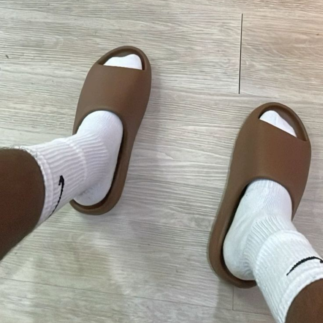 Yeezy "YZY YS-01" Slide Fudge